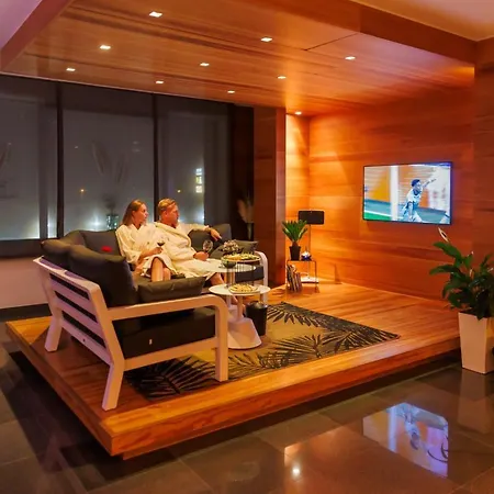 Wellness Dome Penthouse קרקראדה