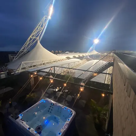 Wellness Dome Penthouse شقة كيركراد